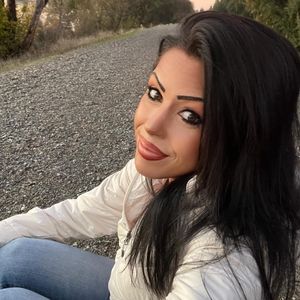 Meet your Posher, Christina